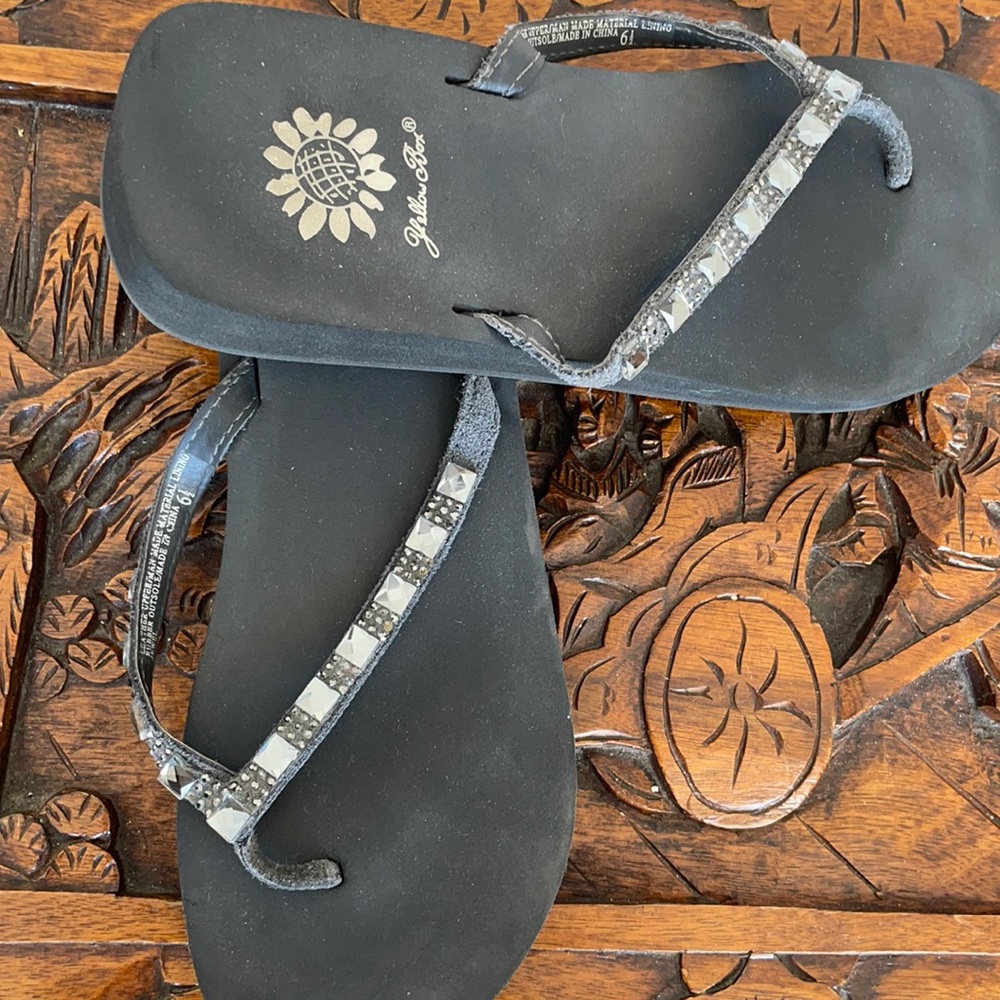 YELLOW BOX JEWELED GREY WEDGE FLIP FLOP